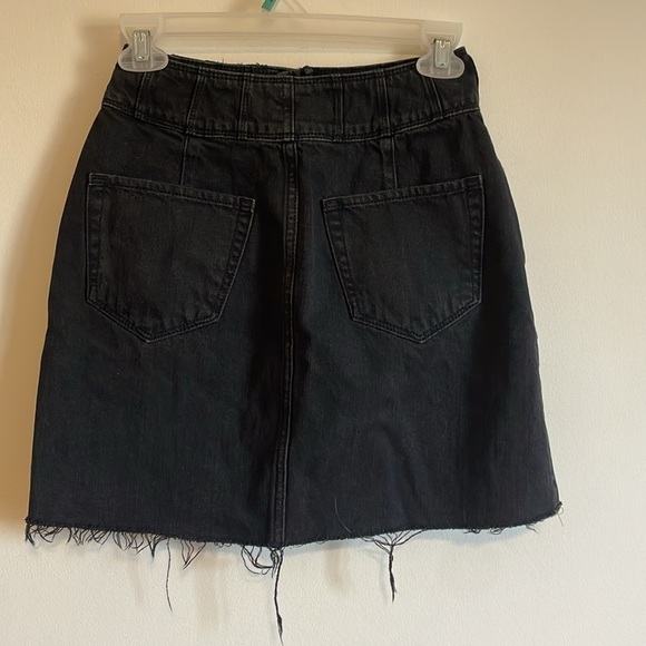 Hollister High Waist Denim Skirt 26 Black Jean 3 Frayed Faded Distressed Mini - Picture 9 of 13